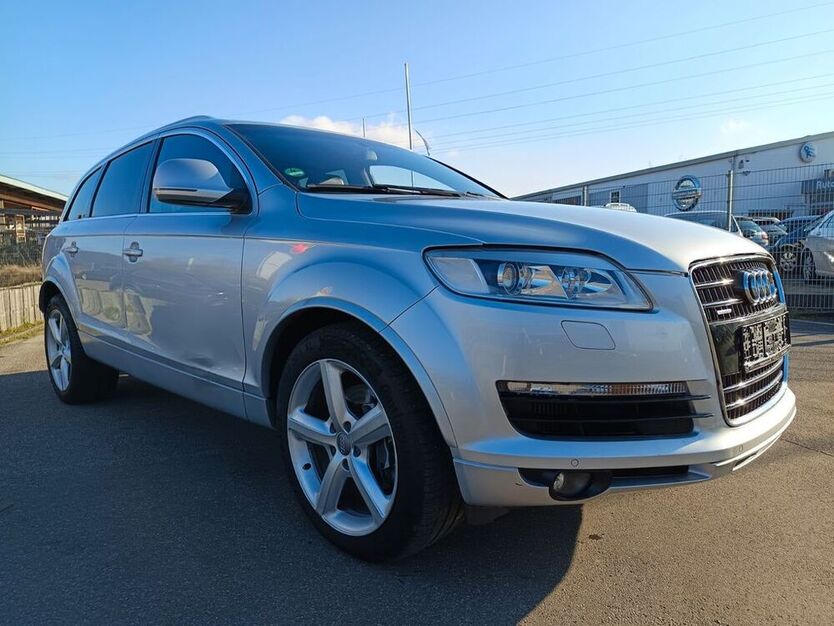 Q7