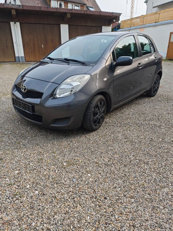 Toyota Yaris 133.900 km 2.300 € Beimerstetten 89179