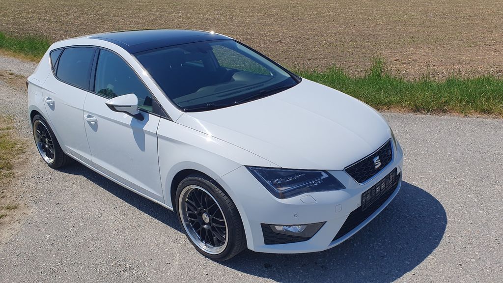 Seat Leon 182.105 km 9.400 &euro; Vilshofen 94474