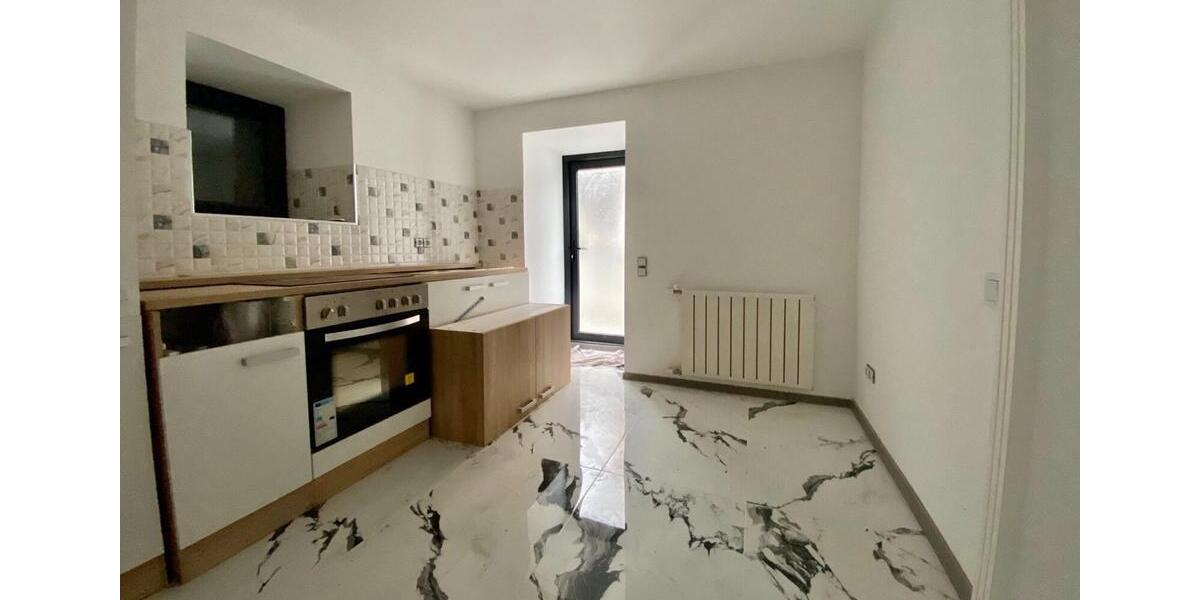 Einfamilienhaus Kusel - 7 Zimmer, 180 m&sup2;, 200.000&euro; | Angebot:25236673