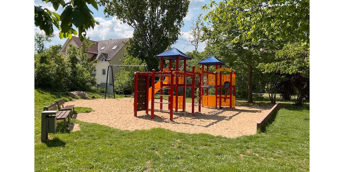 Etagenwohnung Bad Lauchstädt - 3 Zimmer, 58 m&sup2;, 379&euro; | Angebot:25417983