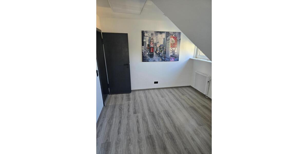 Dachgeschoßwohnung Ratingen - 2 Zimmer, 50 m&sup2;, 650&euro; | Angebot:25272327