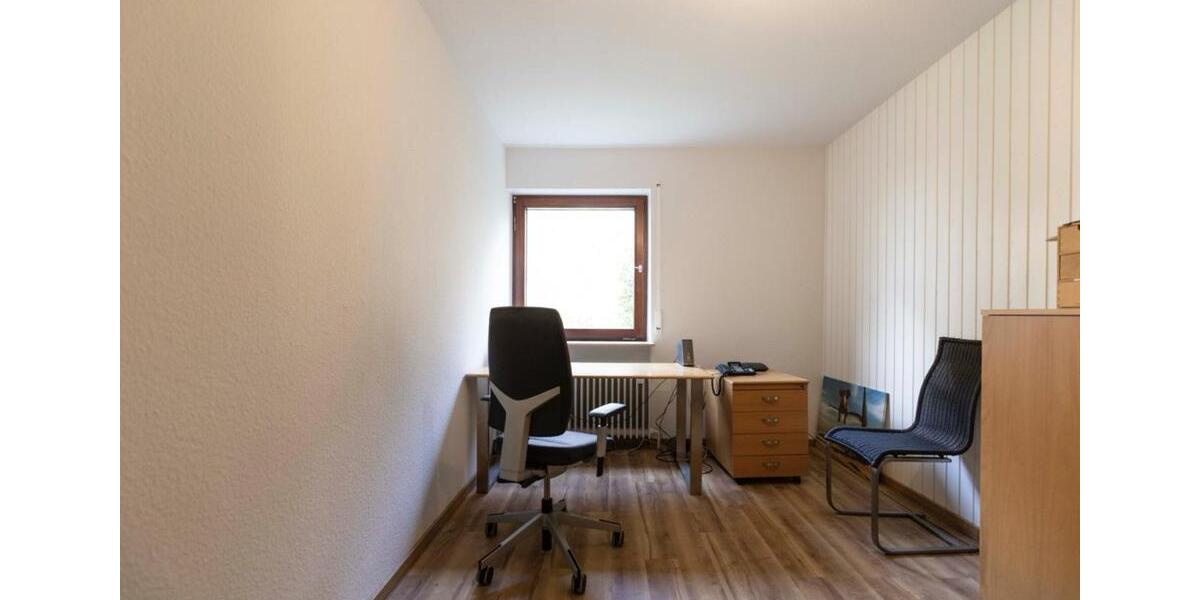 Etagenwohnung Mühlacker - 4 Zimmer, 115 m&sup2;, 1.200&euro; | Angebot:24692015