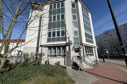 Einzelhandel in Rostock 2.000 € 145 m²