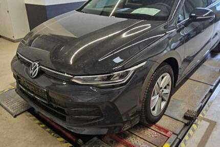 VW Golf 18.239 km 22.950 &euro; Dessau 06842