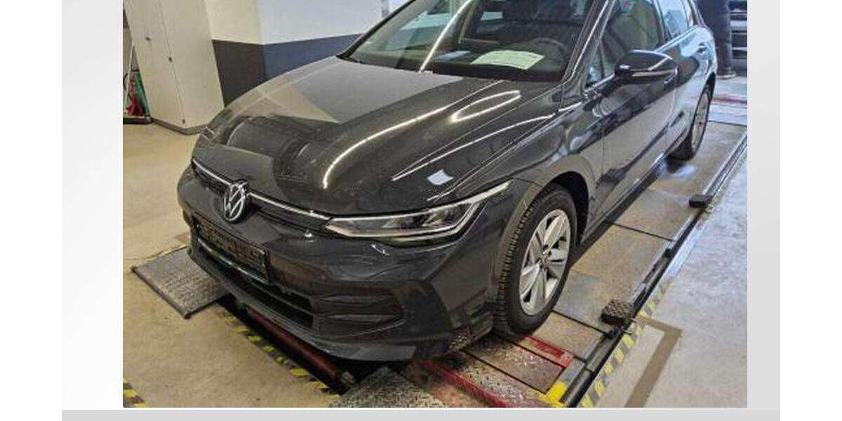 VW Golf 18.239 km 22.950 &euro; Dessau 06842