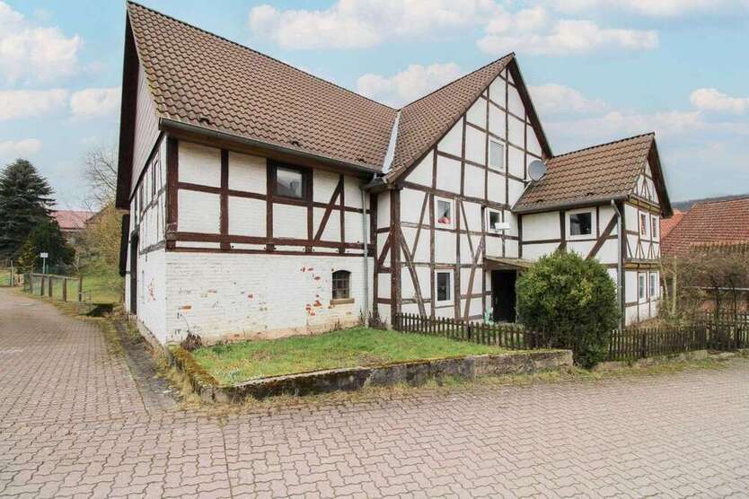 Haus zum Kaufen in Coppenbrügge 49.000 € 170 m²