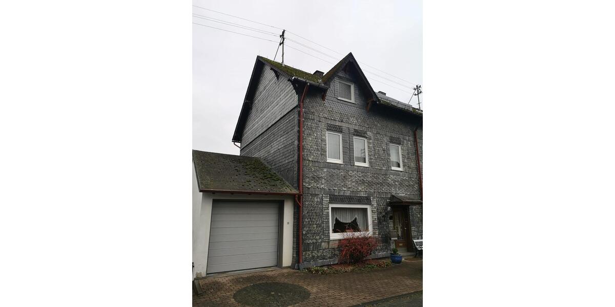 Doppelhaushälfte für handwerklich Begabte zu verkaufen 4.5 zimmer