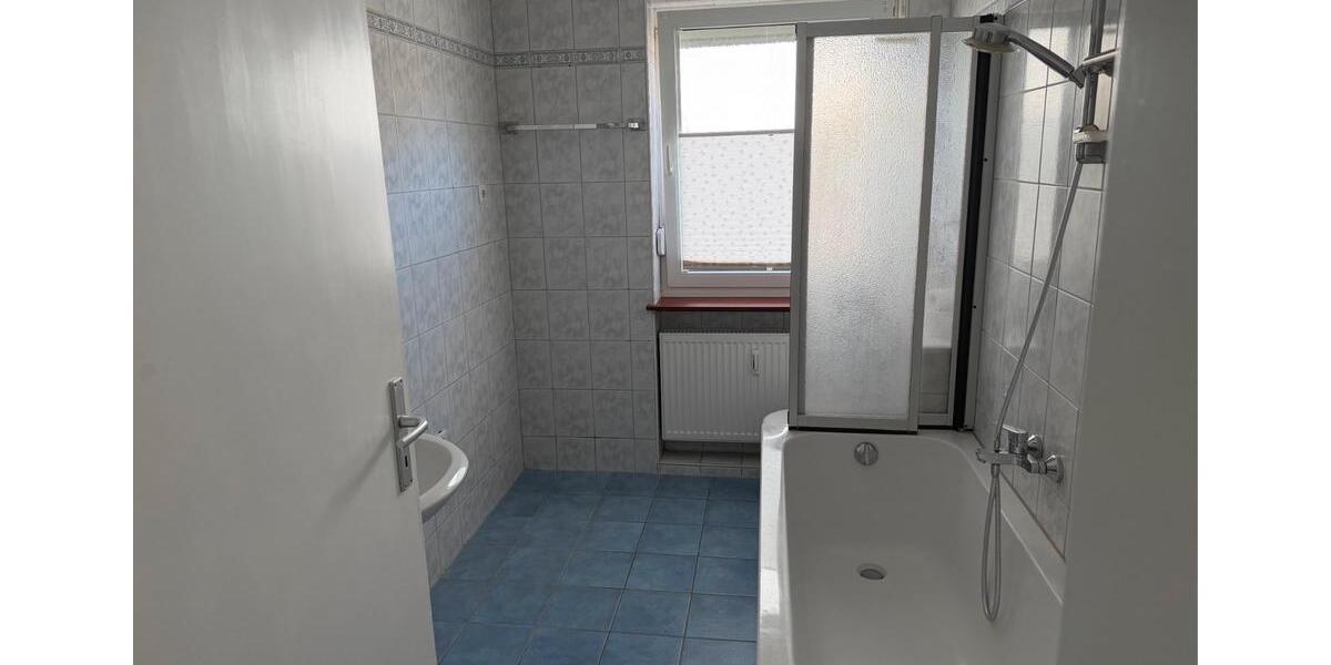 Erdgeschoßwohnung Arzberg - 3 Zimmer, 75 m&sup2;, 95.000&euro; | Angebot:26767587