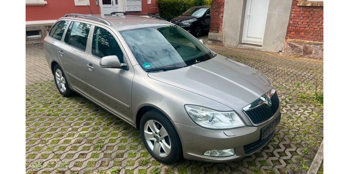 Skoda Octavia 286.000 km 2.490 &euro; Dresden 01139