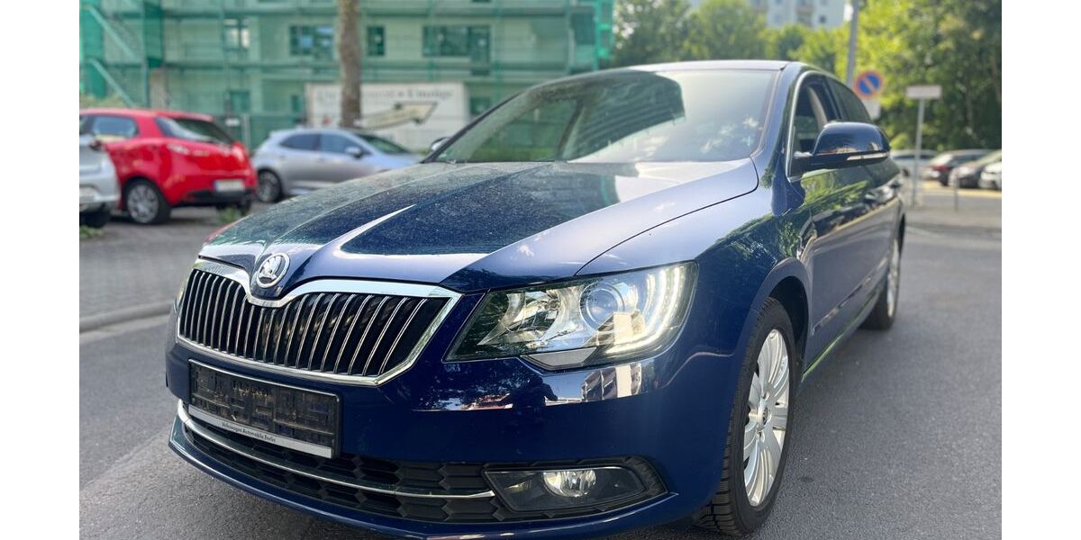 Skoda Superb 230.000 km 8.899 &euro; Wiesbaden 65203