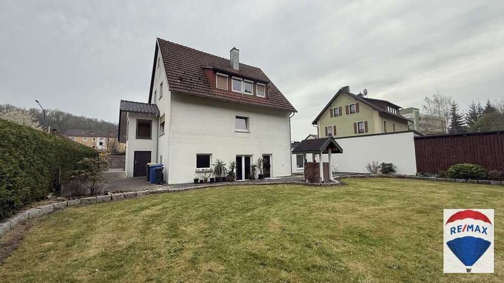 Haus zum Kaufen in Bad Berneck im Fichtelgebirge 199.500 € 126 m²