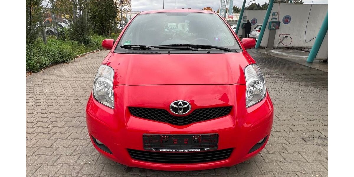 Toyota Yaris 227.129 km 2.899 &euro; Germersheim 76726