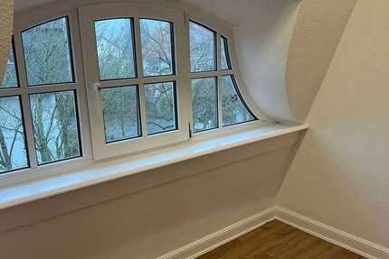 Haus zum Kaufen in Wiesbaden 1.790.000 € 250 m² 11 zimmer