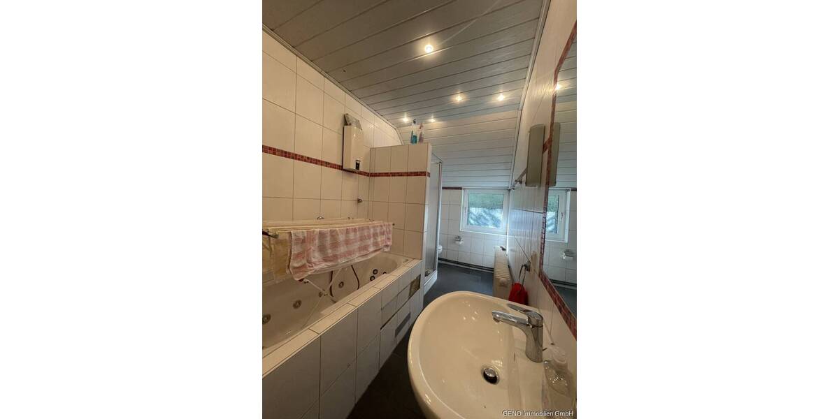 Mehrfamilienhaus, Wohnhaus Hude Tweelbäke-Ost - 5 Zimmer, 86 m&sup2;, 298.000&euro; | Angebot:26686053