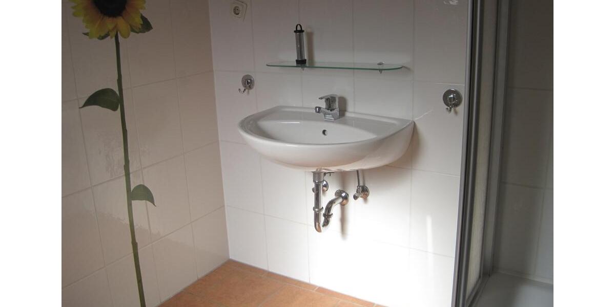 Dachgeschoßwohnung Wunstorf - 3.5 Zimmer, 100 m&sup2;, 600&euro; | Angebot:26201758