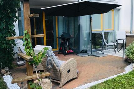 Moderne Doppelhaushälfte mit Garten & Carport - ab 01.09.25