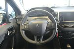 Peugeot 208 PureTech 82 Style - Panorama - 88.339 km 8.980 € Euskirchen 53881
