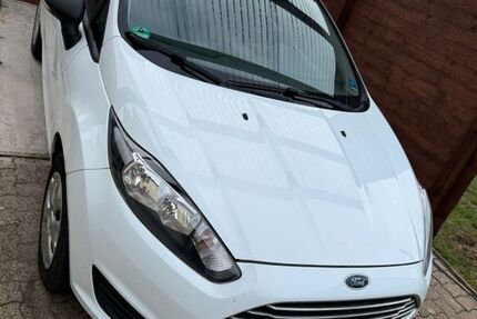 Ford Fiesta 67.000 km 7.200 € Peine 31224