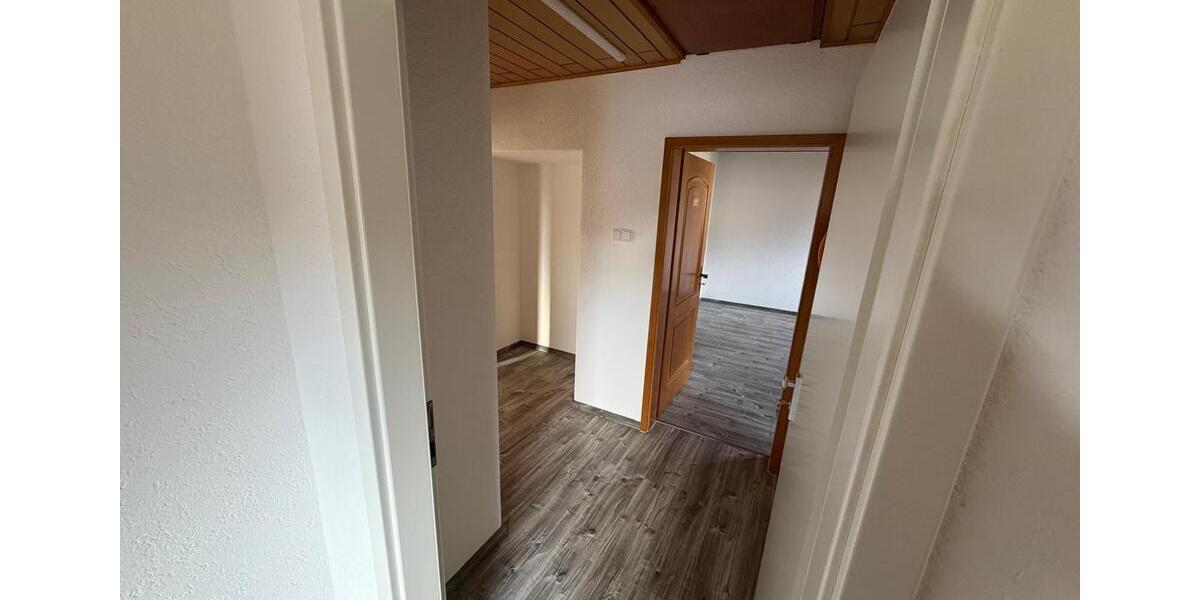 Etagenwohnung Ottweiler - 3 Zimmer, 70 m&sup2;, 650&euro; | Angebot:26223393