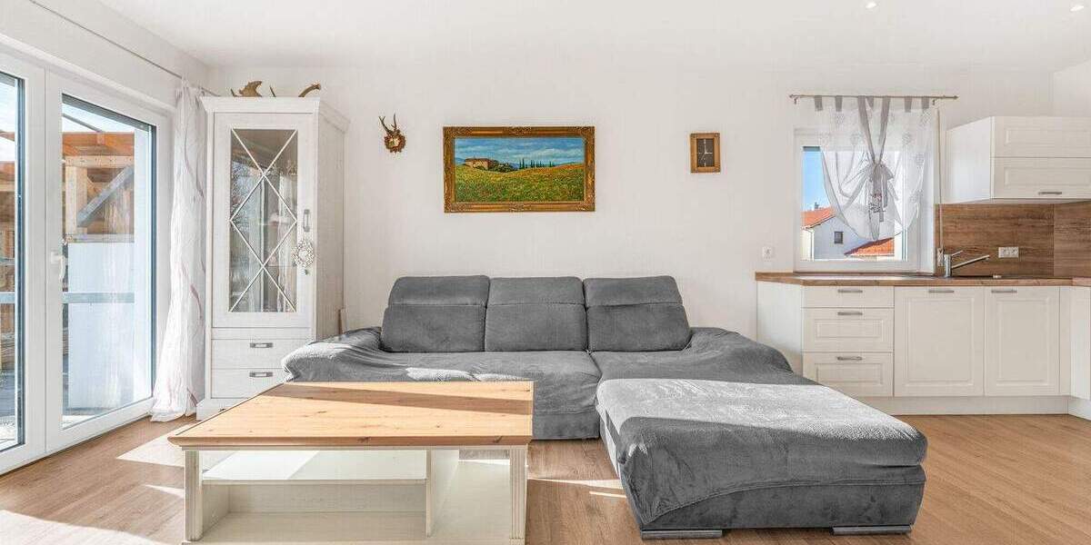 Mehrfamilienhaus, Wohnhaus Neunburg vorm Wald Kröblitz - 6 Zimmer, 224 m&sup2;, 529.000&euro; | Angebot:25680323