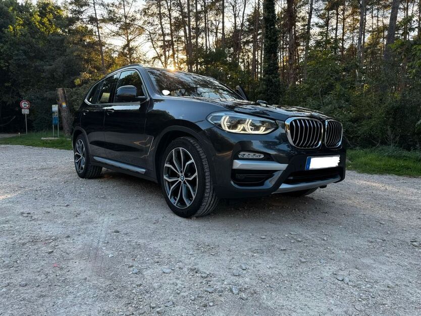 BMW X3 111.624 km 31.800 € Parsberg 92331