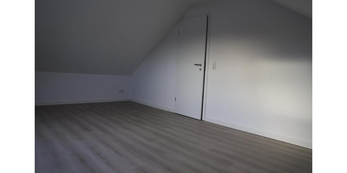 Bungalow Butjadingen - 5 Zimmer, 149 m&sup2;, 1.300&euro; | Angebot:24708252