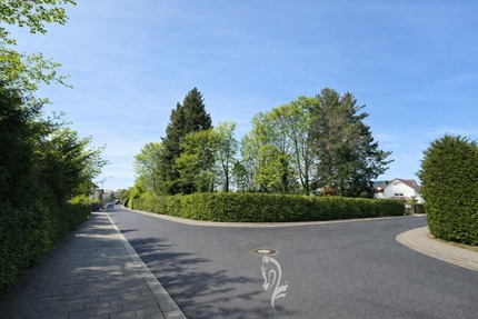 Teilbares Baugrundstück für 2 Einfamilienhäuser oder 2 Doppelhäuser - Grundstück Gerolzhofen | Angebot:26439173