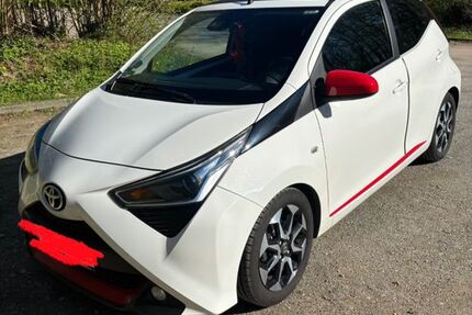 Toyota Aygo (X) 58.000 km 9.950 &euro; Kiel 24106