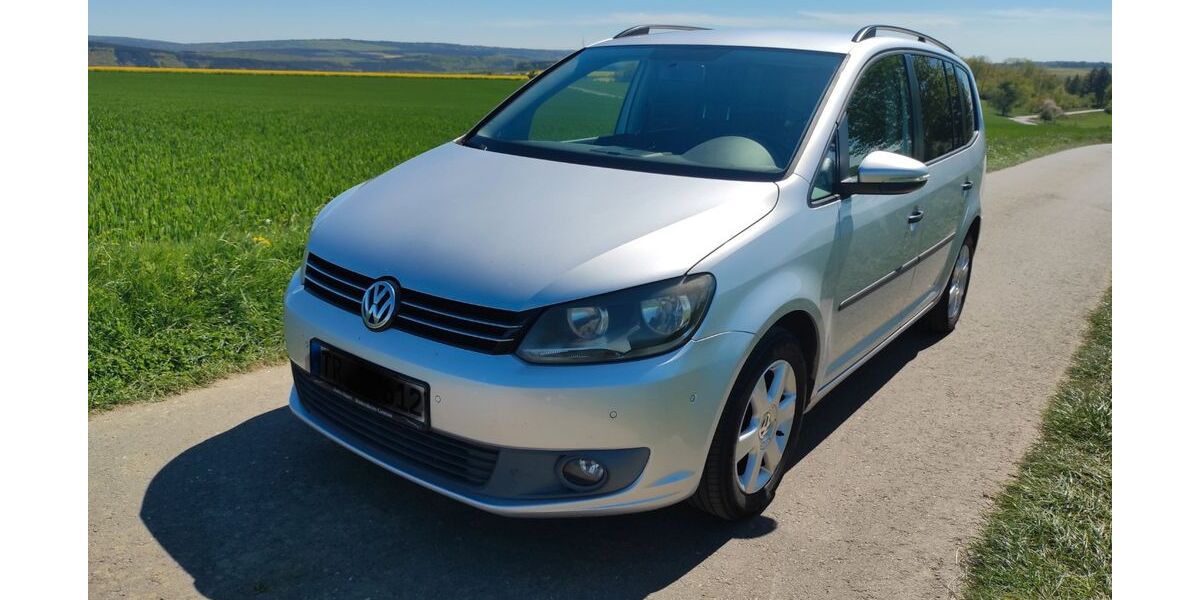 VW Touran 265.000 km 3.750 &euro; Lampaden 54316