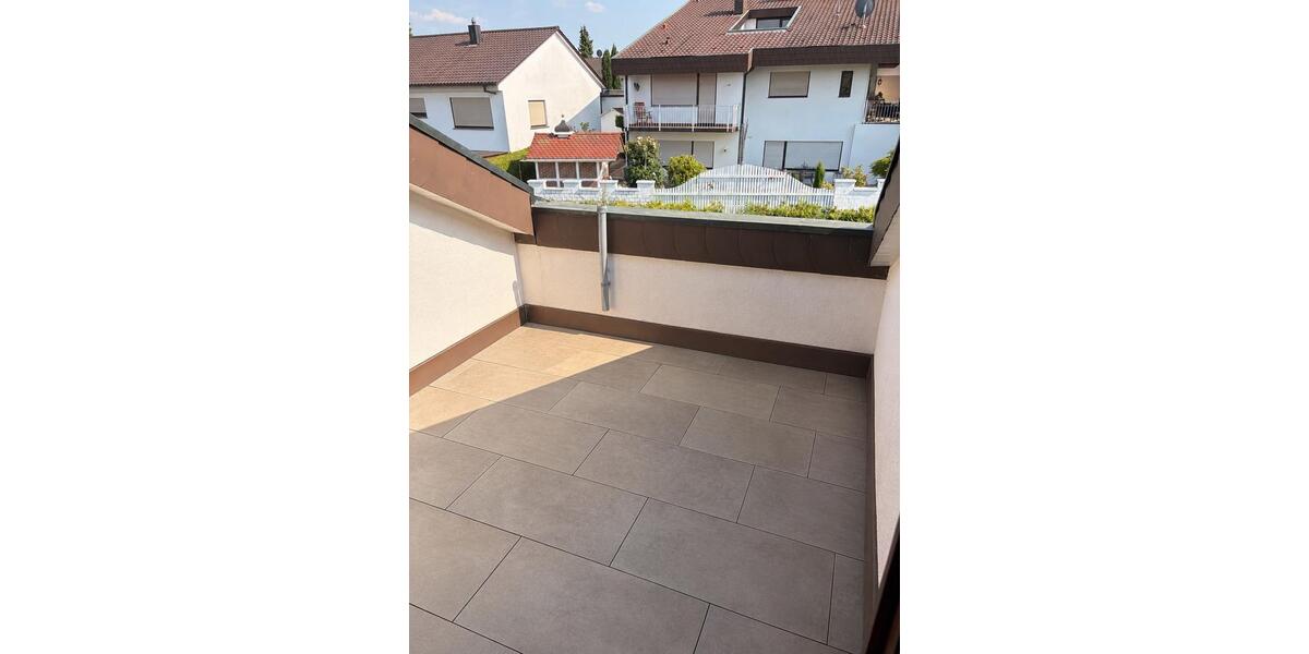 Dachgeschoßwohnung Heilbronn Frankenbach - 2.5 Zimmer, 65 m&sup2;, 299.000&euro; | Angebot:27120252