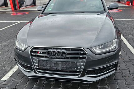 Audi S4 235.434 km 13.000 &euro; Hamm/Sieg 57577