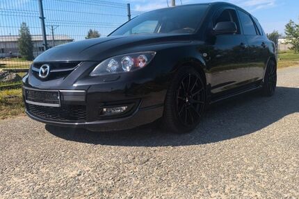 Mazda 3 207.300 km 6.450 &euro; Braunschweig 38124