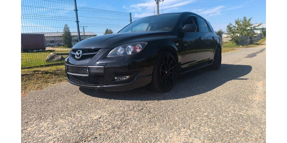 Mazda 3 207.300 km 6.450 &euro; Braunschweig 38124