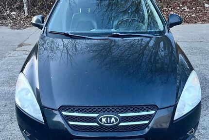 Kia ceed / Ceed 415.000 km 799 &euro; Dorf Mecklenburg/Karow 23972