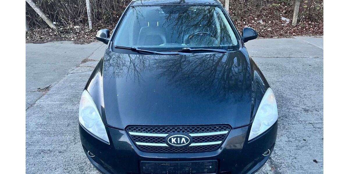 Kia ceed / Ceed 415.000 km 999 &euro; Dorf Mecklenburg/Karow 23972