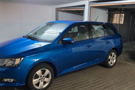 Skoda Fabia 99.000 km 10.150 &euro; Leonberg 71229
