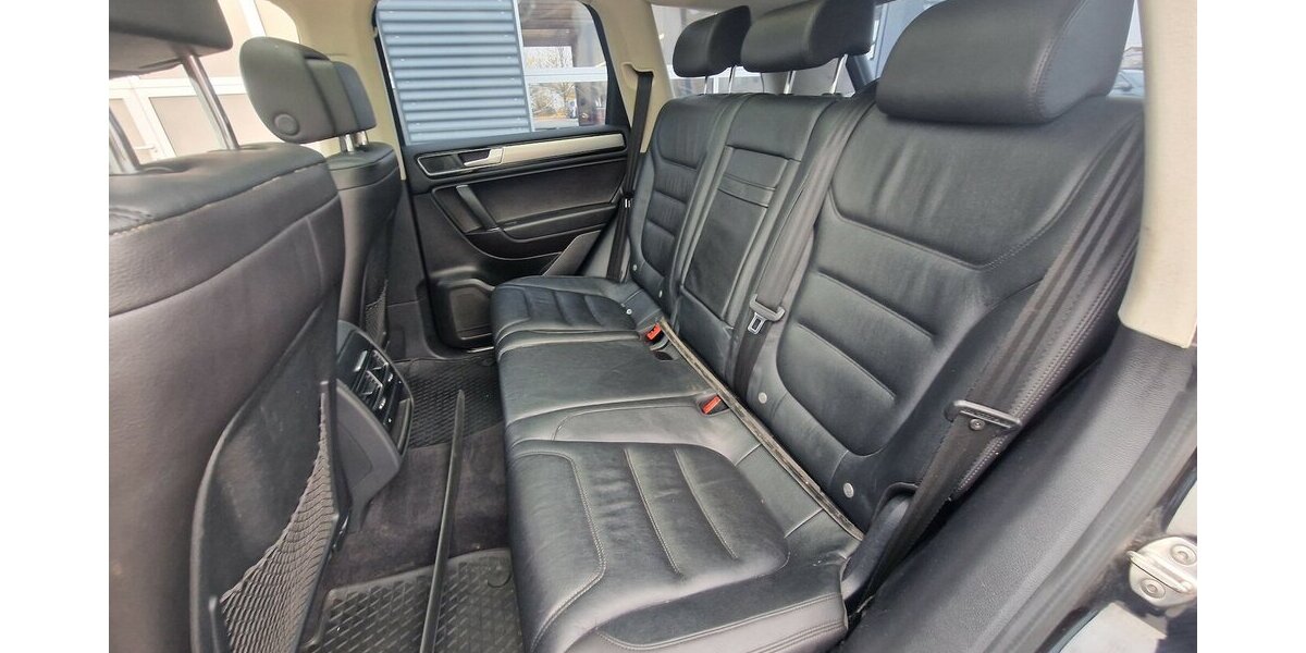 VW Touareg V6 TDI R-Line NAVI Luftfederung AHK 190.000 km 18.998 &euro; Landau 76829