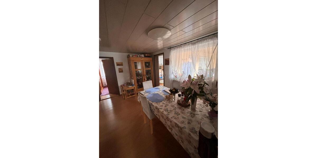 Etagenwohnung Kohlberg - 5 Zimmer, 90 m&sup2;, 1.250&euro; | Angebot:26632301