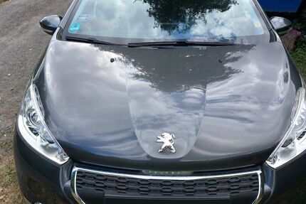 Peugeot 208 117.891 km 4.500 &euro; Bad Wildungen 34537