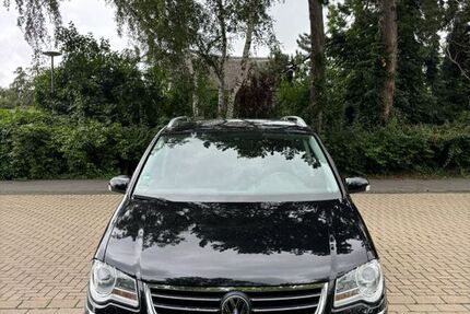 VW Touran 173.500 km 7.900 &euro; Braunschweig 38122