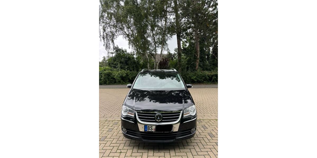 VW Touran 173.500 km 7.900 &euro; Braunschweig 38122