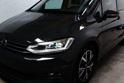VW Touran 36.500 km 32.690 &euro; Dessau-Roßlau 06842