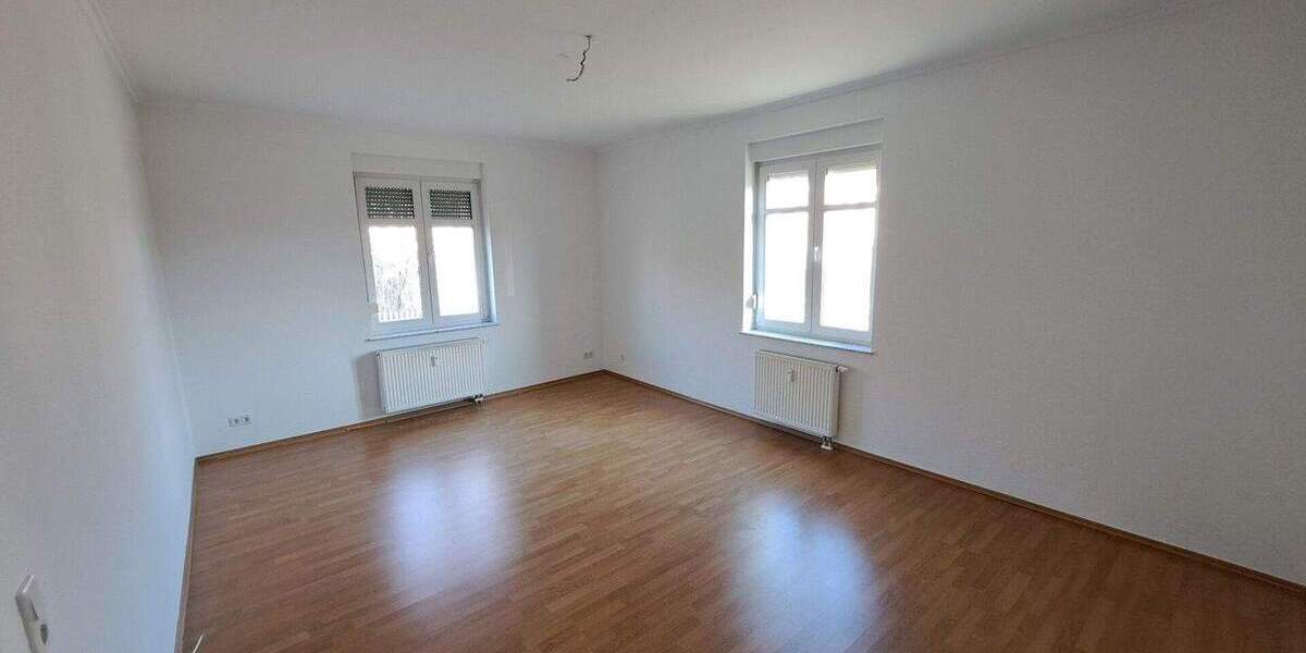 Etagenwohnung Leuna - 3 Zimmer, 95 m&sup2;, 180.000&euro; | Angebot:25471766