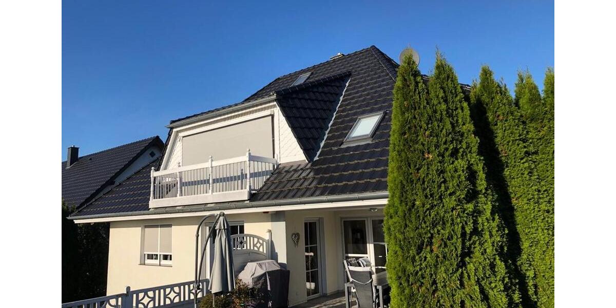 Einfamilienhaus Einbeck - 7 Zimmer, 220 m&sup2;, 1.890&euro; | Angebot:24976077