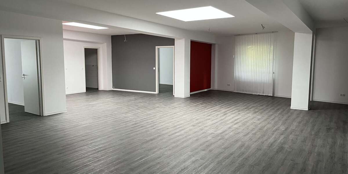 Gewerbeobjekt Eppstein-Vockenhausen Vockenhausen - 1.400&euro; | Angebot:21952943