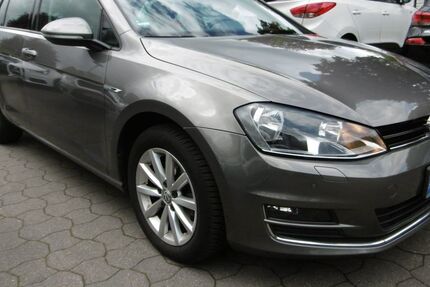 VW Golf 70.381 km 11.890 &euro; Hamburg 22459