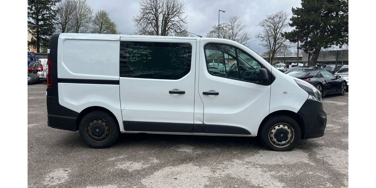 Opel Vivaro 140.000 km 8.900 &euro; München 81243