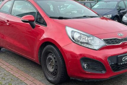 Kia Rio 130.000 km 6.899 &euro; Mönchengladbach 41063
