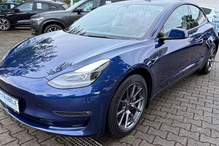 Tesla Model 3 39.200 km 32.990 &euro; Pfaffenhofen 89284